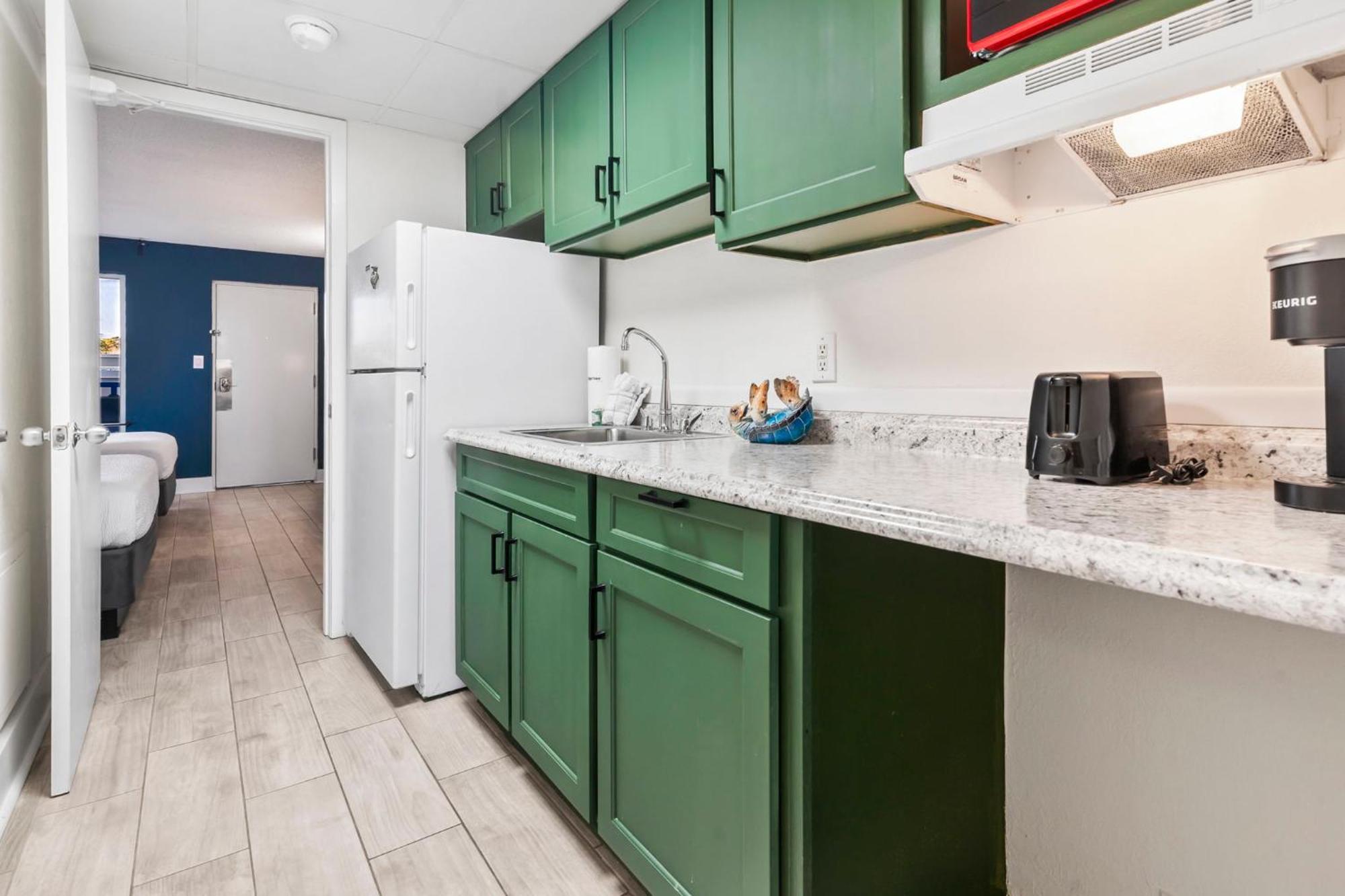 Recently Remodeled Double Queen Condo- Oceanfront Views! Boardwalk 135 マートルビーチ エクステリア 写真